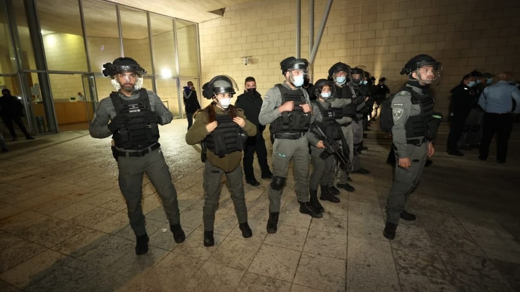 צילום: אלעד גרשגורן ההפגנה מול בית המשפט השלום בחיפה