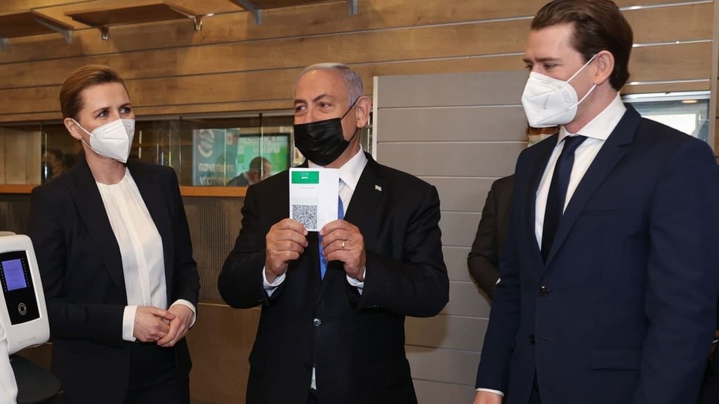 נתניהו עם מנהיגי דנמרק ואוסטריה (צילום: אביגיל עוזי) בנימין נתניהו עם ראש ממשלת דנמרק מדה פרדריקסן וקנצלר אוסטריה סבסטיאן קורץ