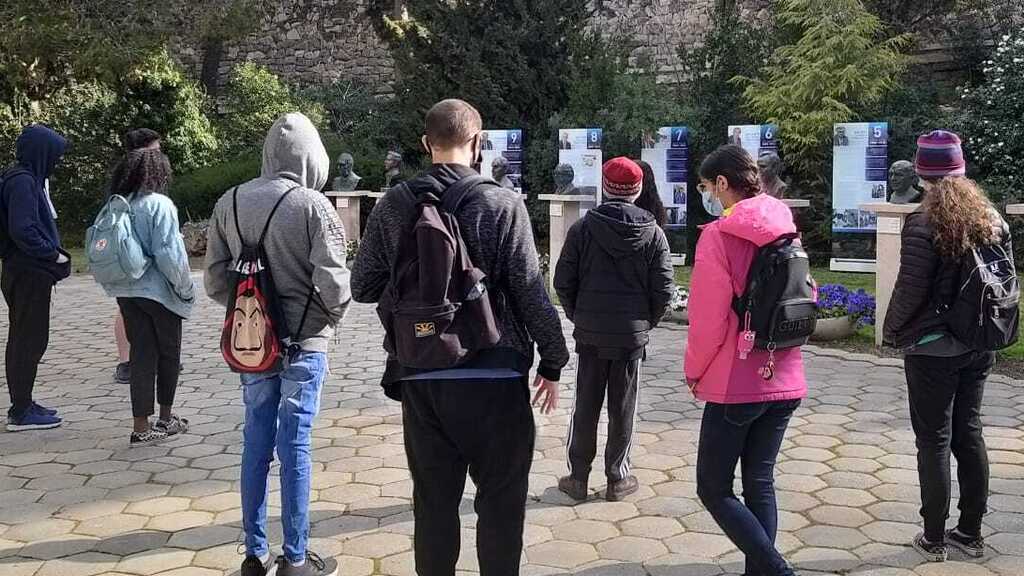 לומדים בבית הנשיא