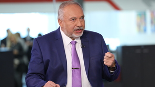 אביגדור ליברמן בריאיון באולפן