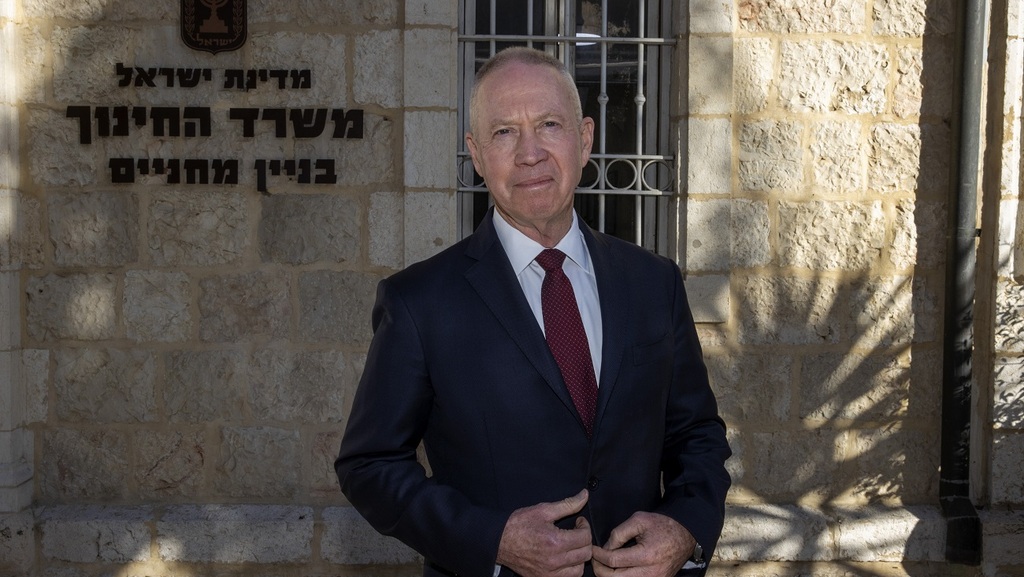 תמונה של יואב גלנט