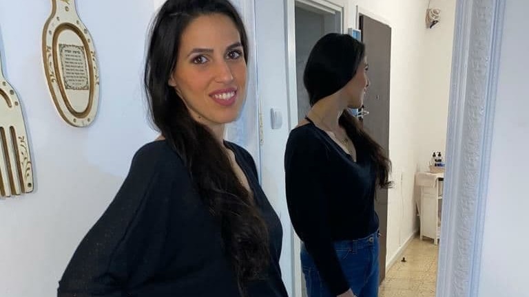לירון גניס-יוחננוב כיום. "אין יום שאני לא אוכלת שוקולדים - וזה הולך ישירות למעי" לירון גניס-יוחננוב