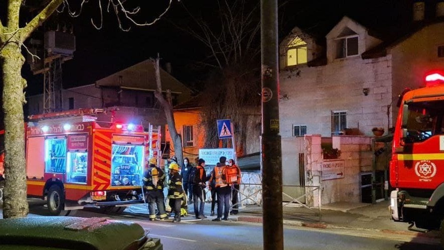 מקרה המוות הרביעי כתוצאה משריפה תוך שבוע (צילום: חדשות צ.ב.מ) זירת האירוע. המשטרה פתחה בחקירה