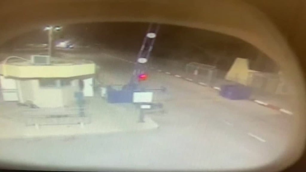 מתוך תיעוד רגעי הפריצה לבסיס תיעוד הפריצה לבסיס נבטים