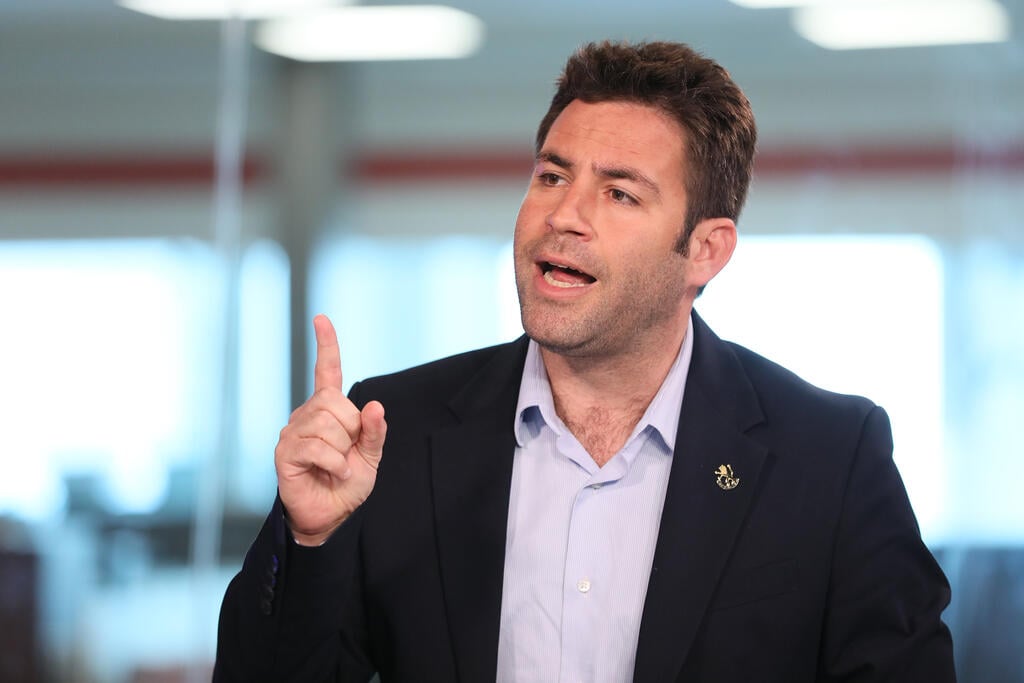 יו"ר האופוזיציה במועצת העיר ירושלים עופר ברקוביץ'. "ירדן נותנת רוח גבית לאלימות" (צילום: הדר יואביאן) עופר ברקוביץ' בריאיון באולפן