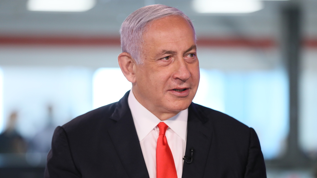 רה"מ נתניהו באולפן ynet (צילום: הדר יואביאן) בנימין נתניהו