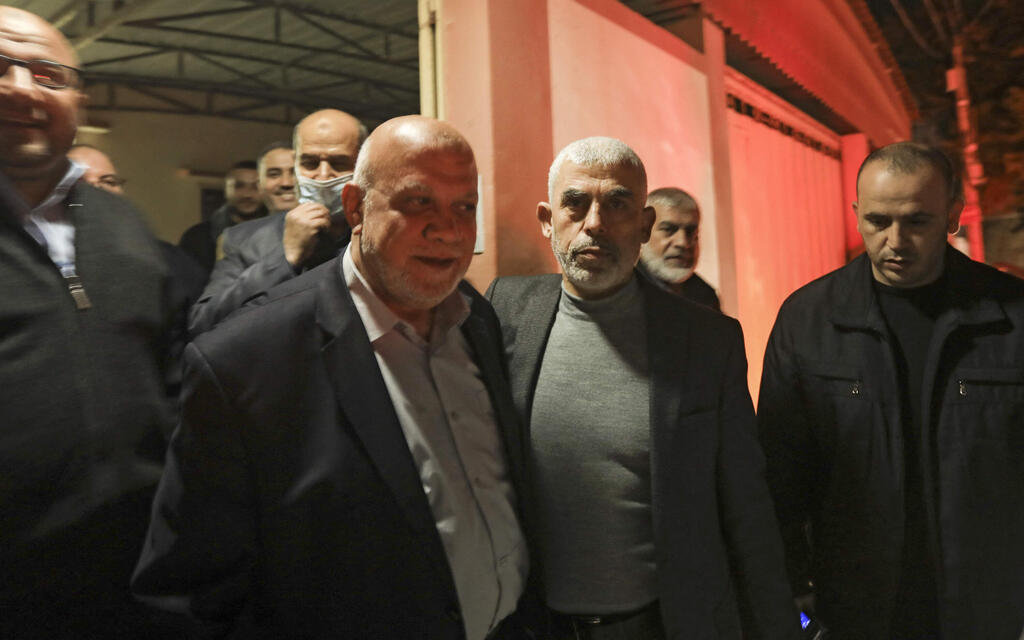 Nizar Awadallah (center left) with Yahya Sinwar  whom he challenged for the leadership of Hamas in the 2021 elections 