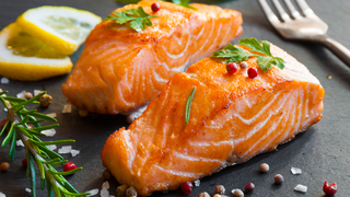 עשרות הפכו לסלמון 