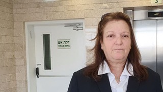 בתיה לבל