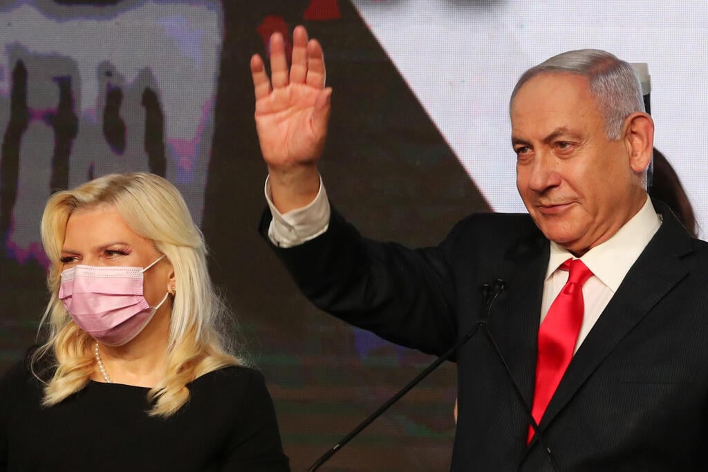 "הגוש שמתנגד לנתניהו צריך ללמוד ממנו". ראש הממשלה בערב הבחירות (צילום: רויטרס) בנימין נתניהו במטה הליכוד