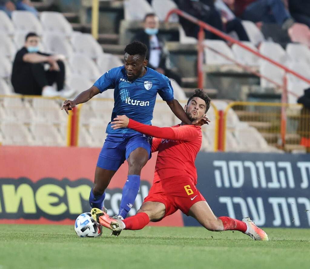 מוחמד כנעאן יורד לגליץ'