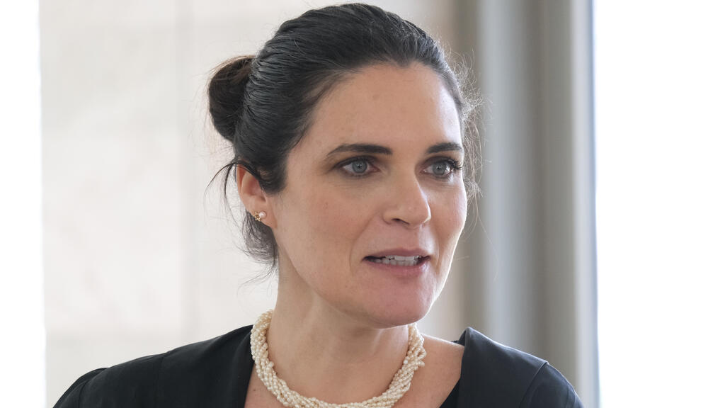 "בחברה מתוקנת אנחנו מדברים על צדק ולא על צדקה". אמילי מואטי (צילום: יואב דודקביץ ) אמילי מואטי