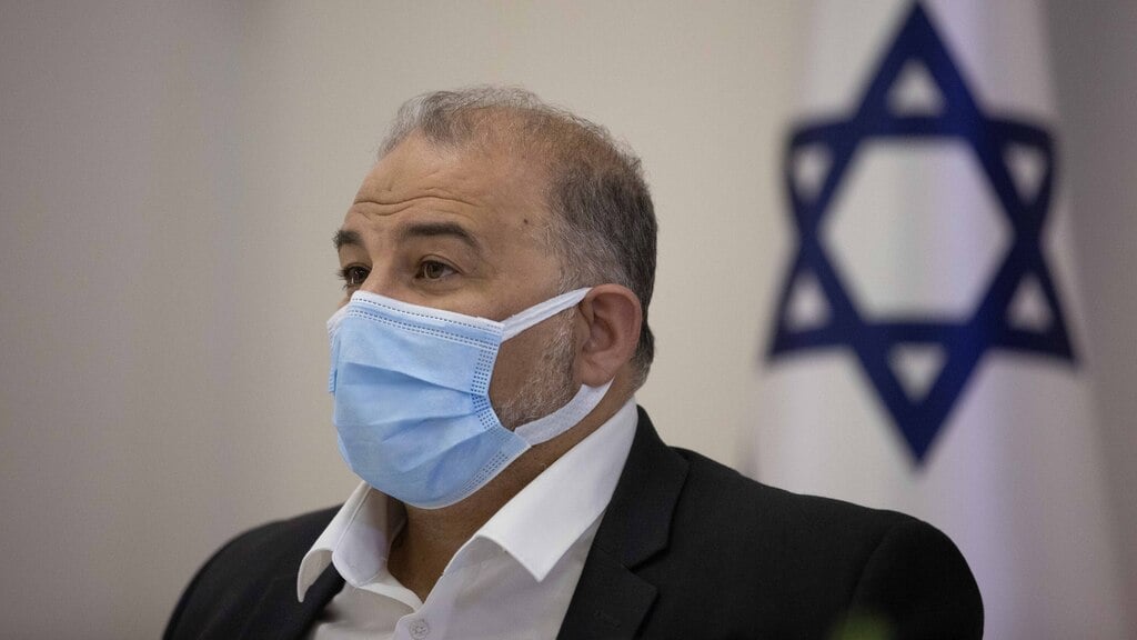 סמוטריץ': "רע"מ היא אויב, עבאס רוצה לתקוע אצבע בעין למשותפת" (צילום: יונתן זינדל) מנסור עבאס