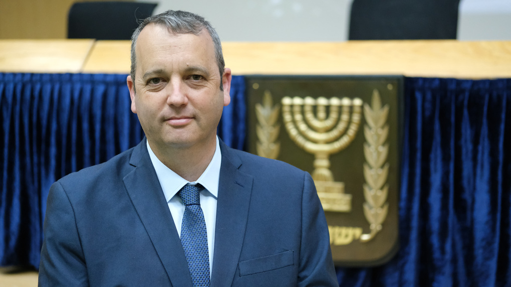 גלעד קריב 