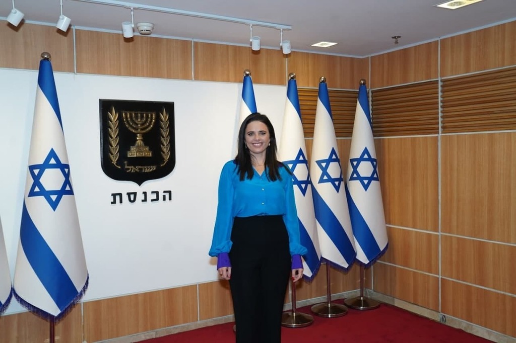 איילת שקד מימינה (צילום: דני שם טוב, דוברות הכנסת) איילת שקד מימינה