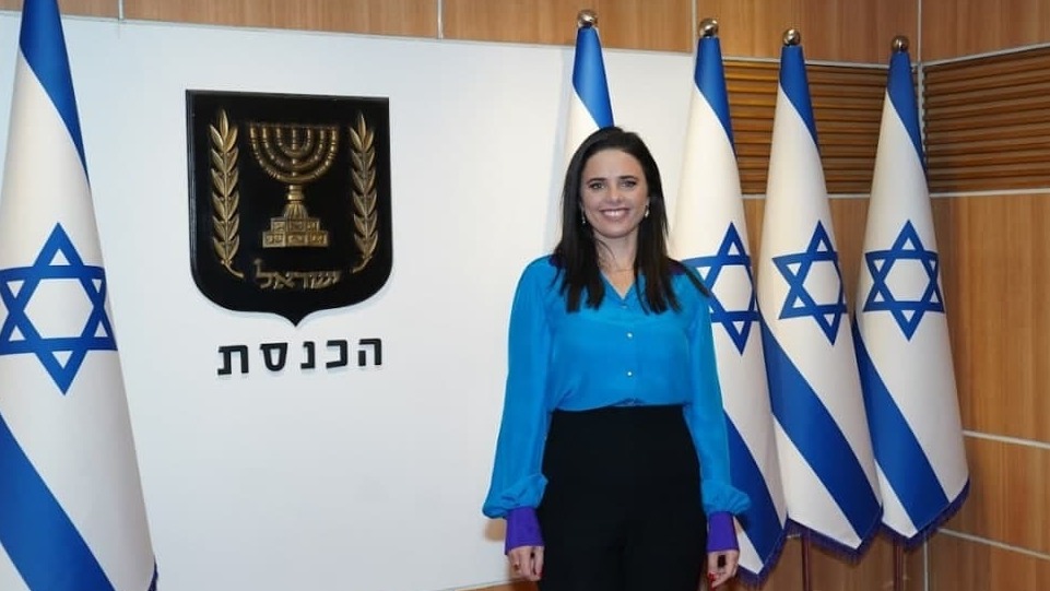 איילת שקד מימינה