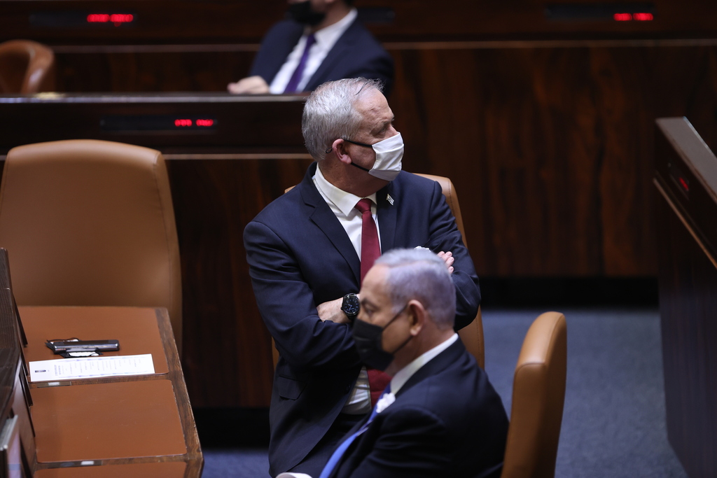 בנימין נתניהו ובני גנץ (צילום: אלכס קולומויסקי) השבעת הכנסת ה- 24