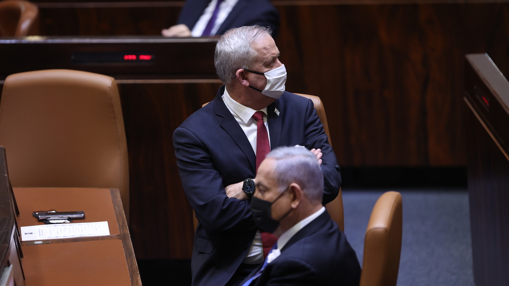 "נתניהו היה ממלא את ההסכם, החוק חייב אותו. גנץ אשם בפירוק" (צילום: אלכס קולומויסקי) השבעת הכנסת ה- 24