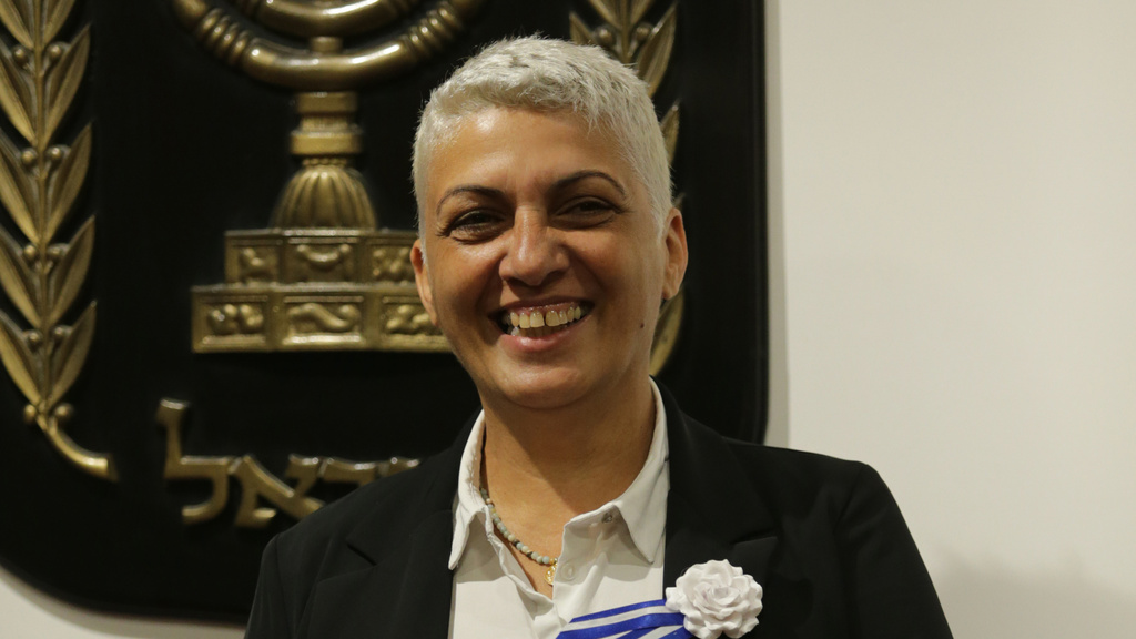 נירה שפק מיש עתיד