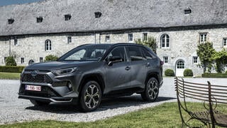 טויוטה ראב4 PHEV