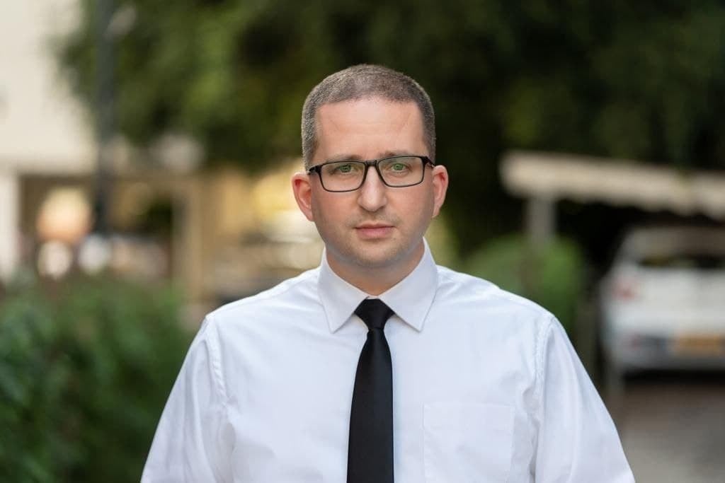 עו"ד אלעד רט (צילום: אופיר הראל) עו"ד אלעד רט
