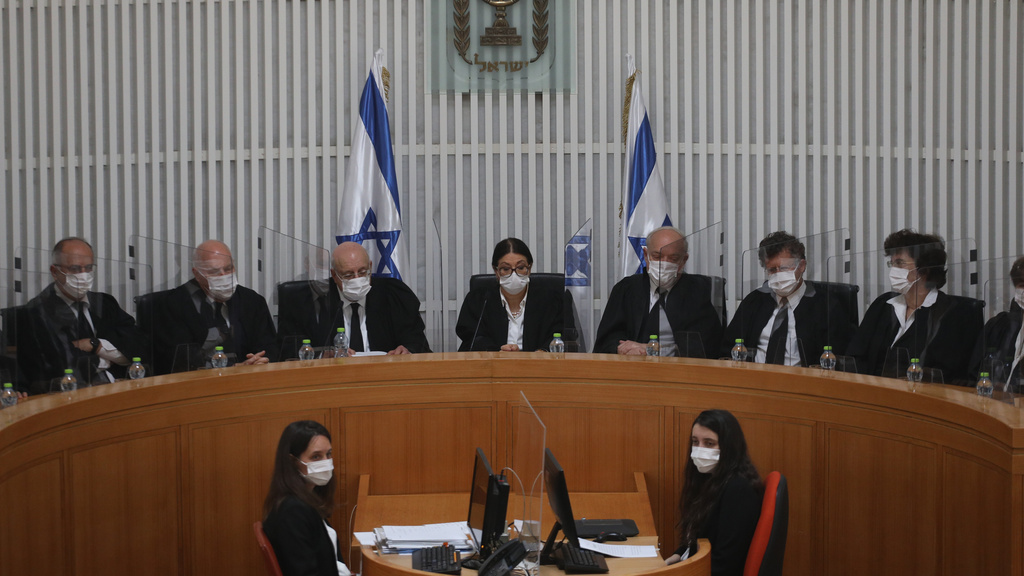 The High Court in session in Jerusalem (Photo: Emil Salman) טקס פרישה של השופט חנן מלצר