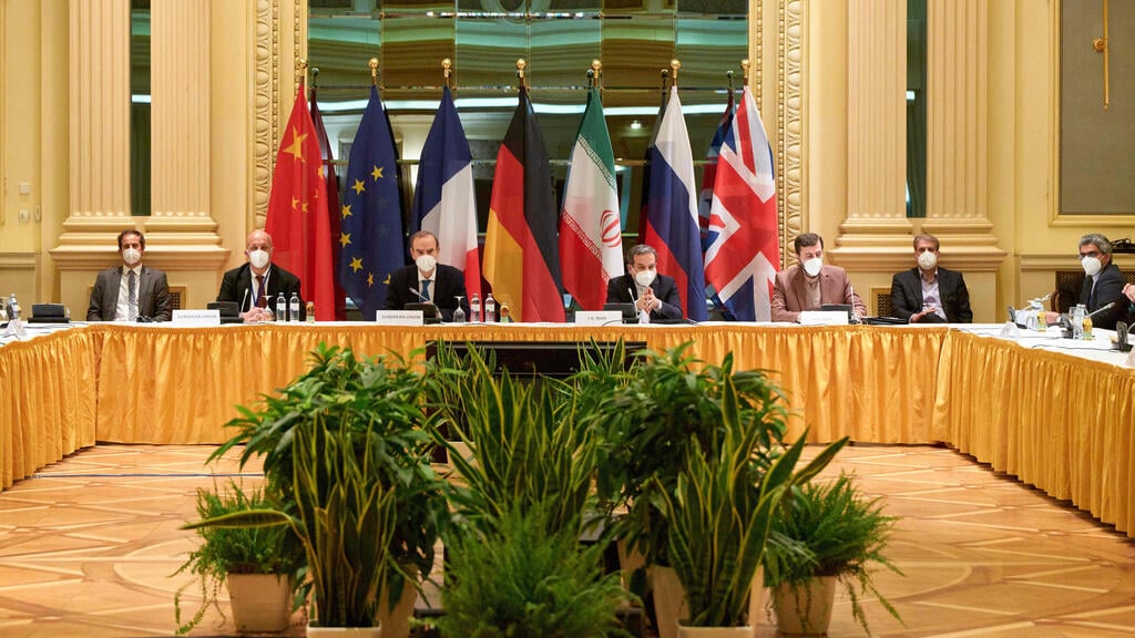 Members of 2015 Iran nuclear deal attending a meeting at the Grand Hotel of Vienna as they try to restore the pact, April 17, 2021 (Photo: AFP) Members of 2015 Iran nuclear deal attending a meeting at the Grand Hotel of Vienna as they try to restore the pact, April 17, 2021