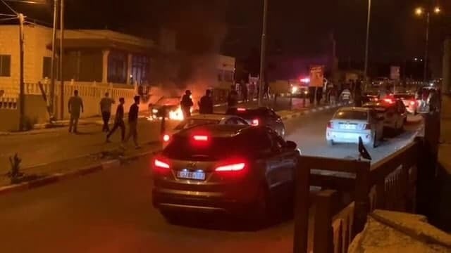 ניסו לקצר את דרכם לישוב בית אל דרך הכפר עין יברוד ורכבם הוצת
