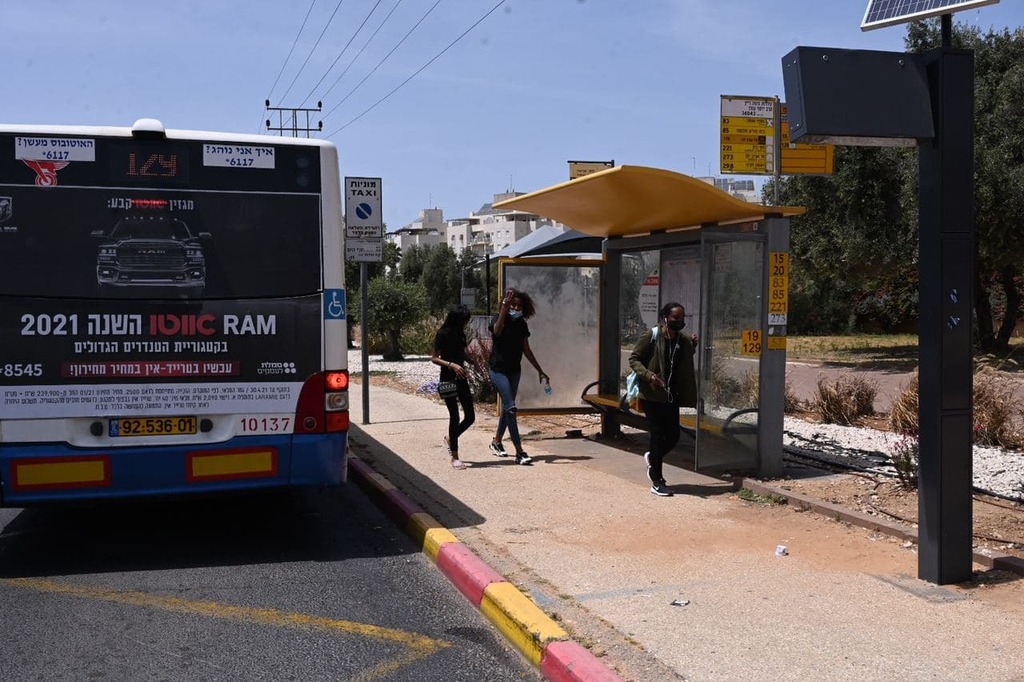 קו 129 בראשון לציון (צילום: נדב אבס) קו 129 בראשון לציון