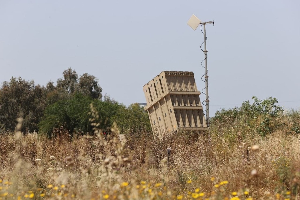 An Iron Dome battery (Photo: Moti Kimchi) כיפת ברזל