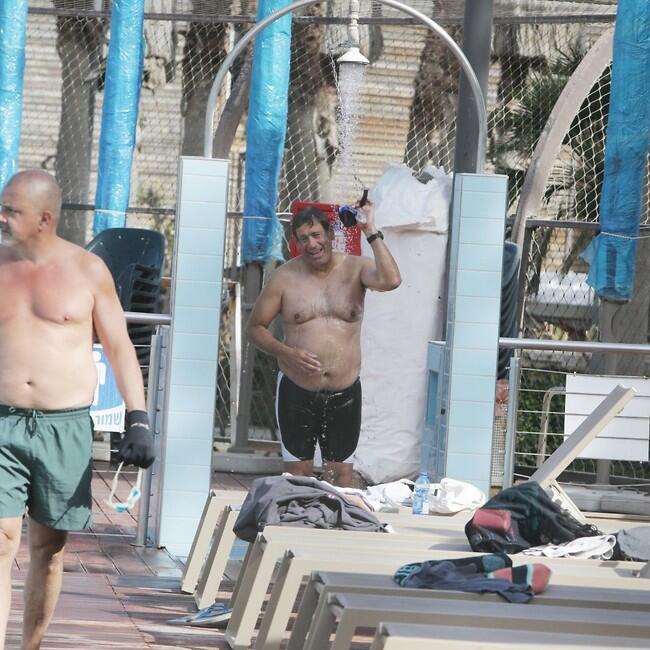 שטיפה קצרה והביתה (צילום: מוטי לבטון) שטיפה קצרה והביתה