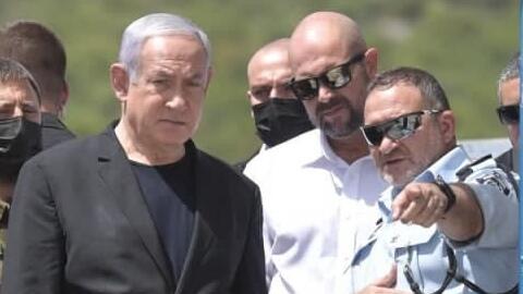 ראש הממשלה בנימין נתניהו הגיע לאזור האסון בהר מירון ושמע סקירות במקום