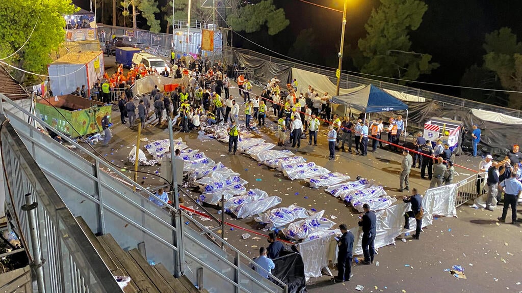 גופות נספי ה אסון ב הילולה הר מירון בליל האירוע
