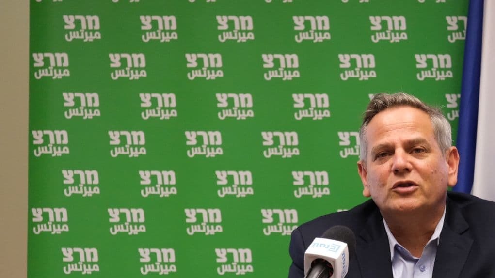 ניצן הורוביץ בישיבת הסיעה של מרצ