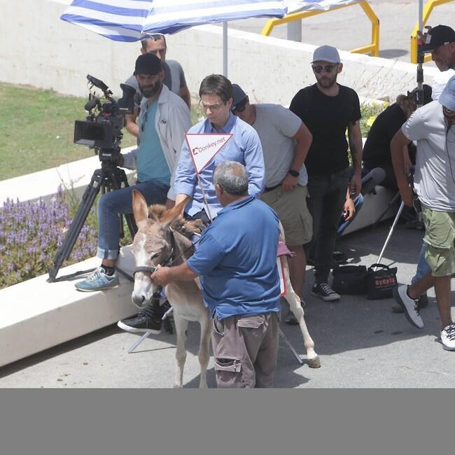 נתראה על המסך. רועי בר נתן