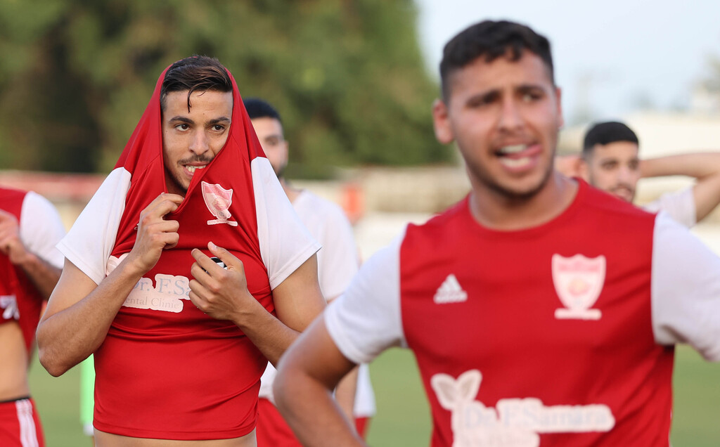 הם עדיין יכולים להעפיל ללאומית מהמבחנים (צילום: ראובן שוורץ) שחקני מ.ס טירה מאוכזבים