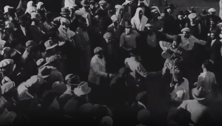  ערבים ויהודים רוקדים יחדיו בהילולה במירון