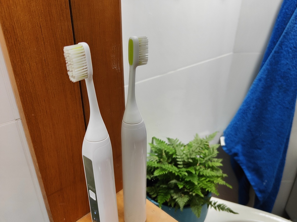 מברשת שיניים Toothwave סילק'ן