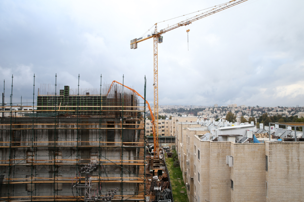 "כאוס שכולו אוזלת יד". אתר בנייה בירושלים (צילום: עמית שאבי) אתר בנייה ירושלים