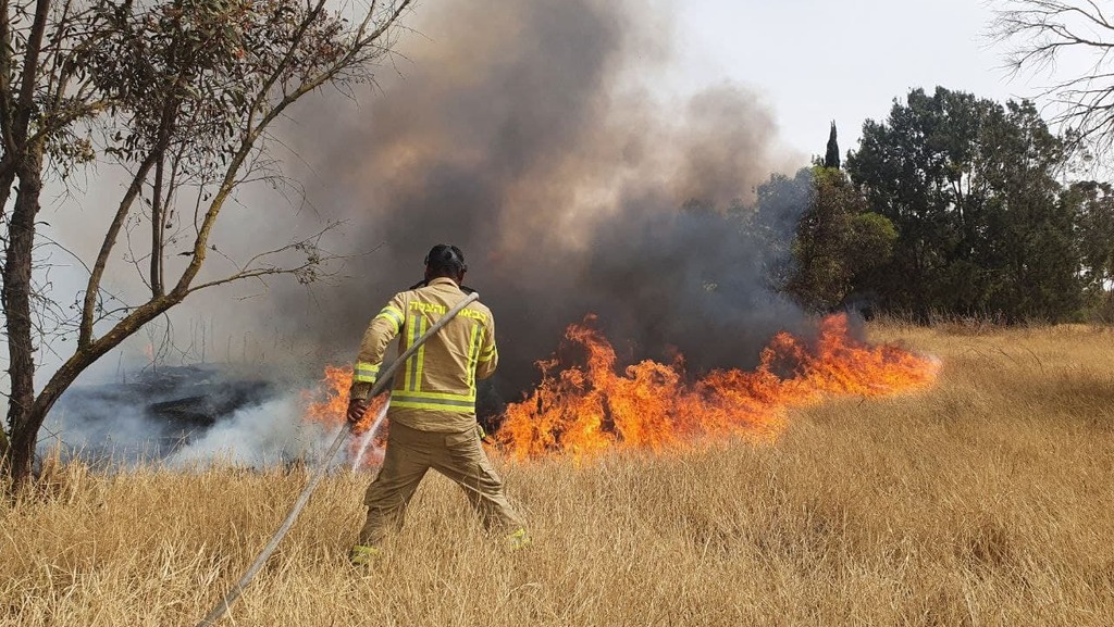 צילום: בראל אפרים שריפות בצומת גמה