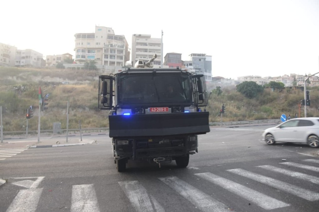 צילום: דוברות המשטרה רכב נפגע מטיל קורנט ליד ניר עם