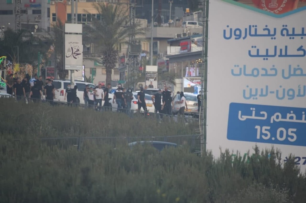 צילום: דוברות המשטרה רכב נפגע מטיל קורנט ליד ניר עם