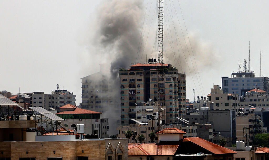 Gaza city targeted in Israeli strike on Tuesday 