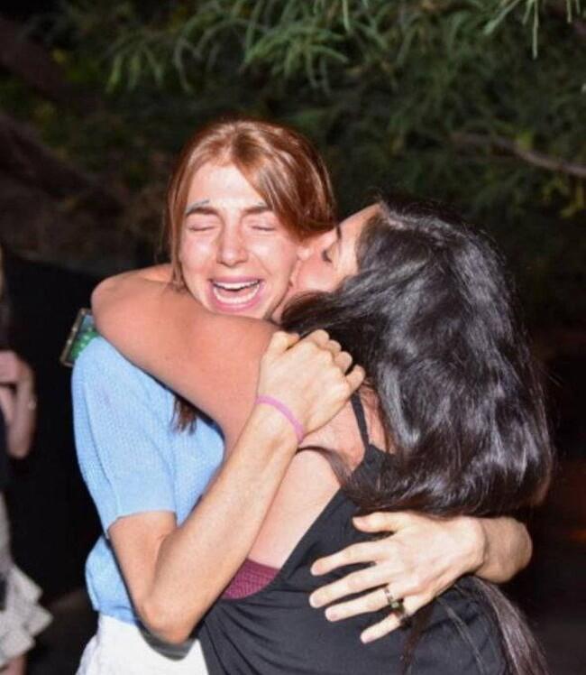 שלום לכולם (צילום: ריקי קנדל) שלום לכולם