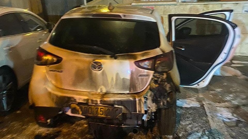הצתת רכבים בבעלות יהודית בשכונת אבו טור בירושלים