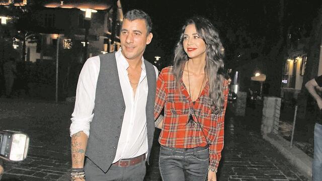 עם אשתו מאיה גיגי. ''איך שראיתי אותה ידעתי שהיא תהיה אשתי'' (צילום: דנה קופל) עם אשתו מאיה גיגי. ''איך שראיתי אותה ידעתי שהיא תהיה אשתי''