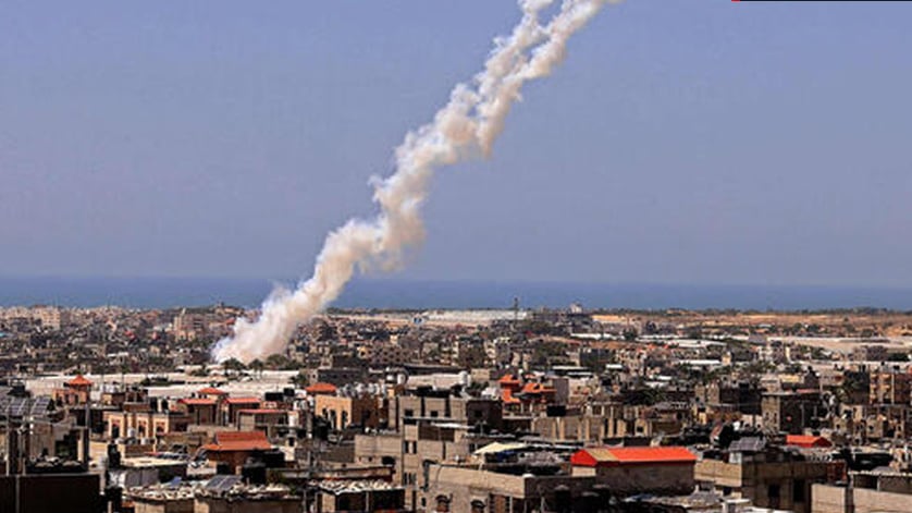 Rockets being fired from Gaza into Israel (Photo: AFP) שיגורים מרפיח