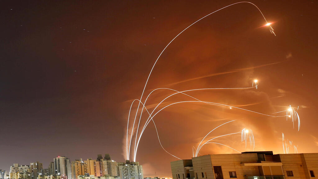 The Iron Dome anti-missile system intercepts rockets launched from the Gaza Strip towards the southern city of Ashkelon, May 2021 (Photo: Reuters) Streaks of light are seen as Israel's Iron Dome anti-missile system intercept rockets launched from the Gaza Strip towards Israel, as seen from Ashkelon,