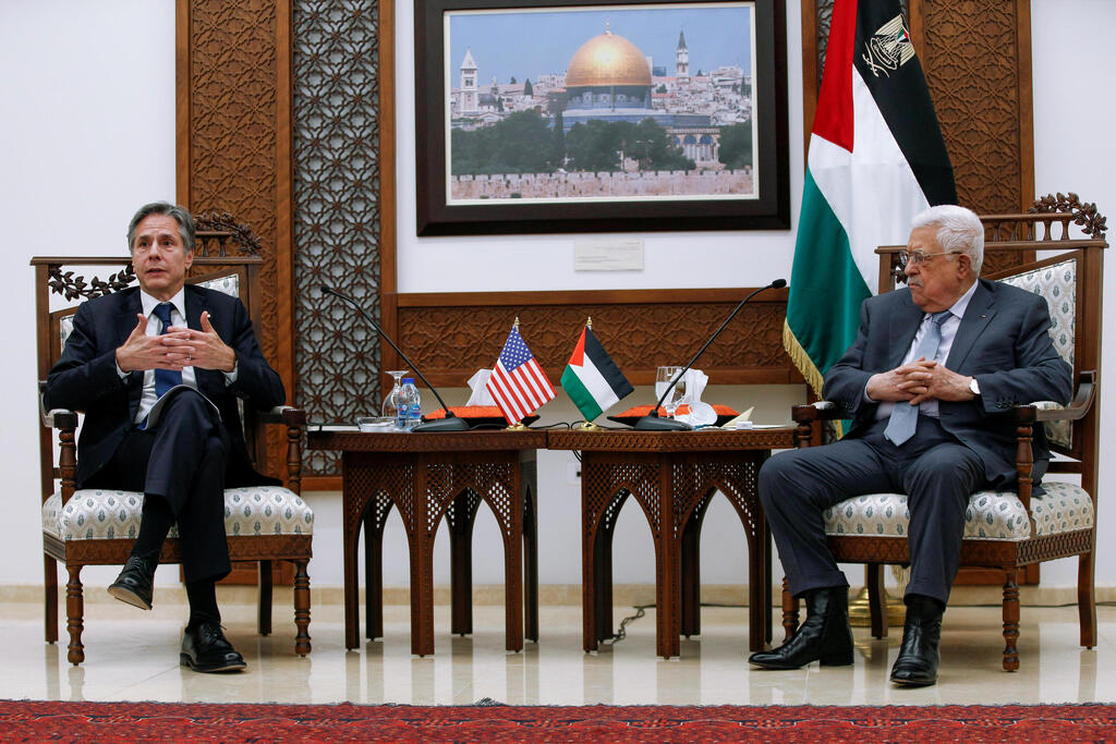 U.S. Secretary of State Antony Blinken and Palestinian President Mahmoud Abbas hold a joint press conference, in the West Bank city of Ramallah (Photo: Reuters) U.S. Secretary of State Antony Blinken and Palestinian President Mahmoud Abbas hold a joint press conference, in the West Bank city of Ramallah