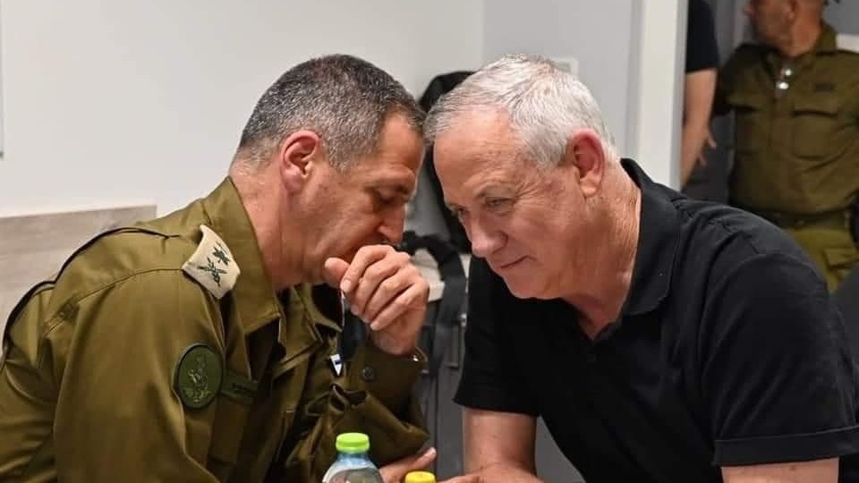 בני גנץ ואביב כוכבי